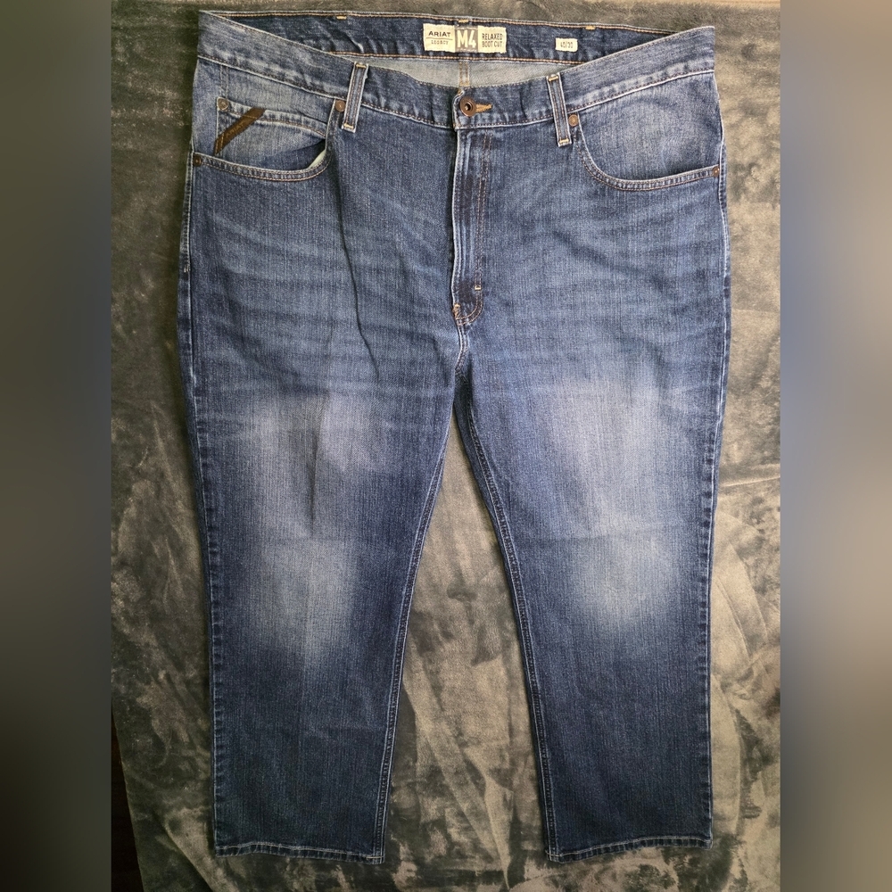 M4 Legacy Stretch JeanStyle No. 10022674Mid riseClassic 19" boot cut leg opening - Picture 3 of 14